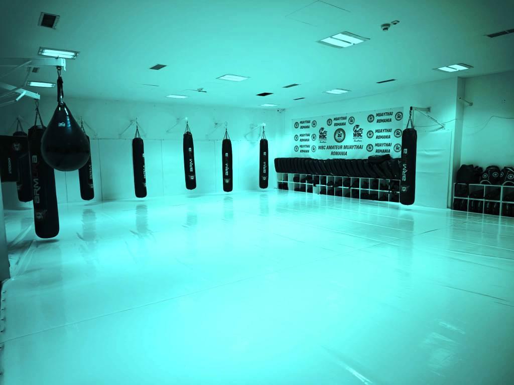 mma transilvania cluj, muay thai cluj, mma transilvania, mma cluj napoca, kickboxing cluj, mma gym cluj napoca, mma training cluj napoca, curs de kickboxing cluj, curs de kickboxing online, kickboxing cursuri, kickbox cluj, Kickbox cluj napoca
Kickbox cluj femei, Mma cluj, Muay thai cluj, Taekwondo cluj, Grappling cluj, Mma transilvania, box cluj. Curs de box cluj, boxing gym cluj